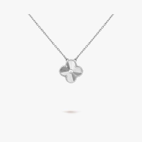 VCA Vintage Alhambra pendant